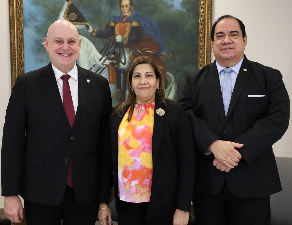 GuevaraMann's tweet photo. Conmemoramos el Día Internacional del derecho a la verdad en relación con violaciones graves de los derechos humanos en @CancilleriaPma, con un panel  en el que participaron la procuradora @grettel09 y nuestro director jurídico, Fernando Gómez Arbeláez.
@radioanconpa
@destinopty https://t.co/wh83ZjQSw4