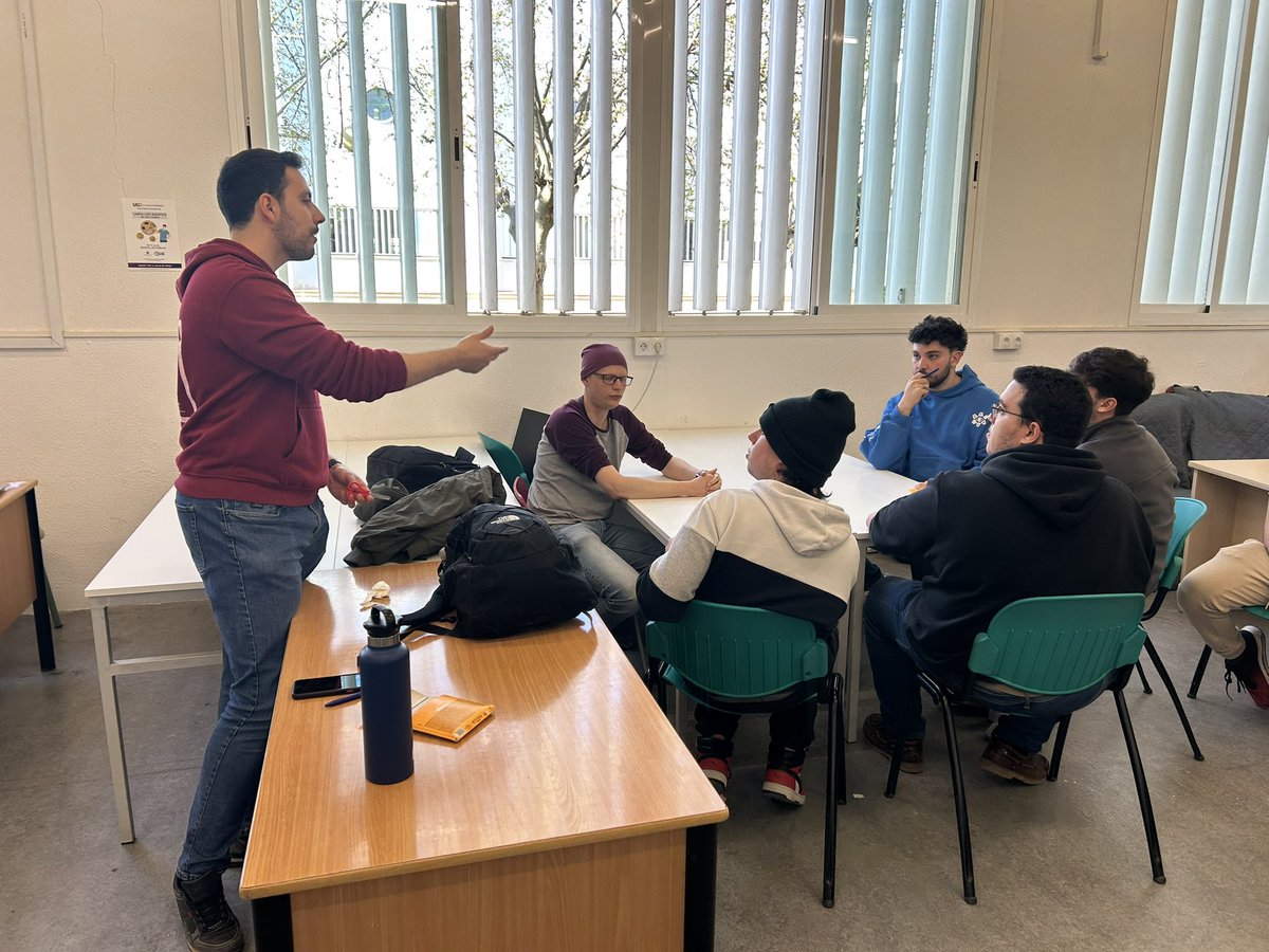 jdes🦉 tweet media