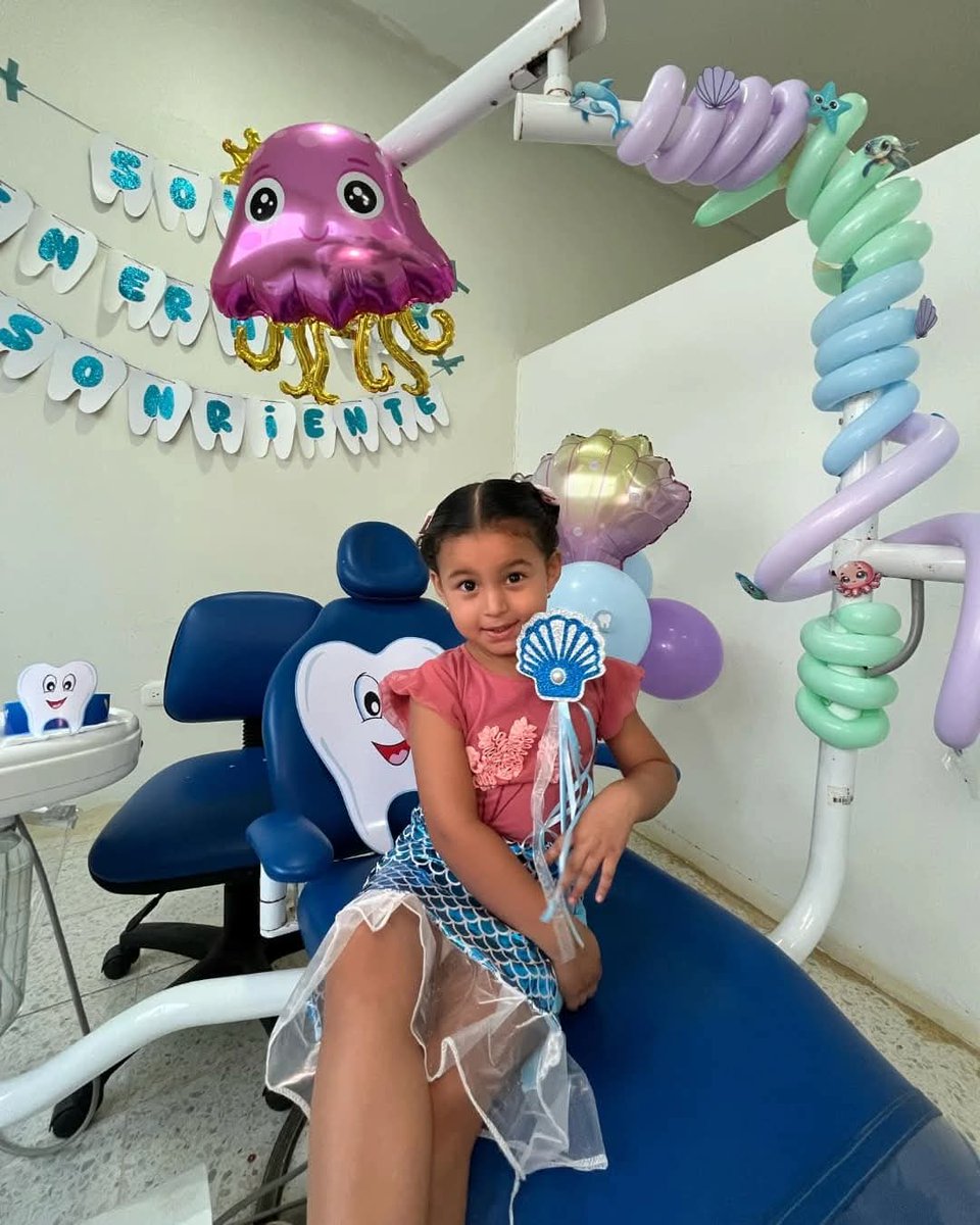 EseCamu's tweet photo. Así vivimos el primer día de jornada “Soy generación más sonriente" 😁 Niños y adolescentes acudieron a la cita con nuestros odontólogos y higienistas. https://t.co/bQWu9t9hfo