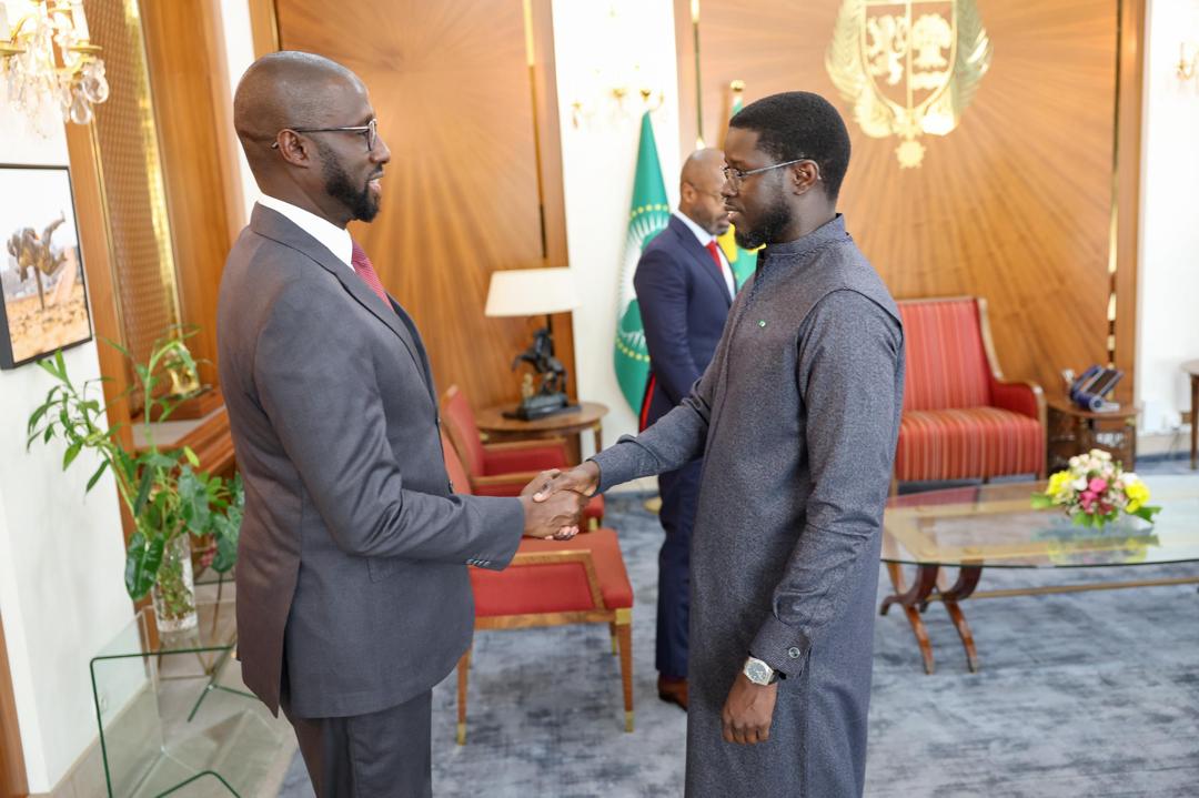 @groupecofina (@groupecofina) on Twitter photo Ce jeudi 27 mars 2025, Son Excellence Monsieur Bassirou Diomaye Faye, Président de la République du Sénégal, a reçu en audience une délégation du Groupe COFINA conduite par notre PDG, <a href="/JLKONANCOFINA/">Jean Luc KONAN</a> .
Cette visite de courtoisie a eu lieu en présence de Youssouf DIAGANA, Ce jeudi 27 mars 2025, Son Excellence Monsieur Bassirou Diomaye Faye, Président de la République du Sénégal, a reçu en audience une délégation du Groupe COFINA conduite par notre PDG, <a href="/JLKONANCOFINA/">Jean Luc KONAN</a> .
Cette visite de courtoisie a eu lieu en présence de Youssouf DIAGANA,