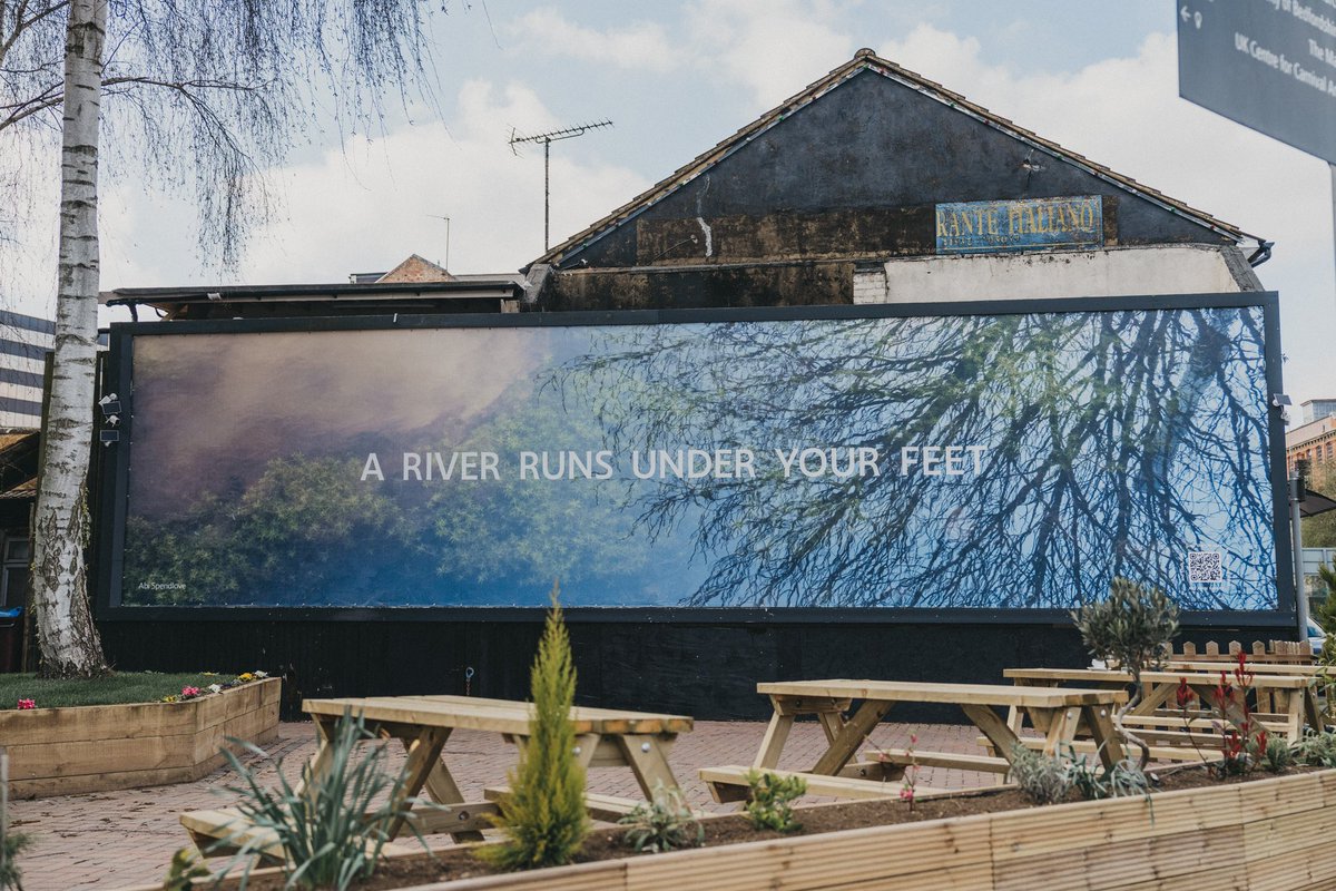 "A River Runs Under Your Feet" has been officially unveiled this evening at the corner of Guildford Street 🎉

The new artwork showcases photography from near the River Lea's source in Leagrave by local artist Abi Spendlove, with the final design voted for by residents 📸

It’s