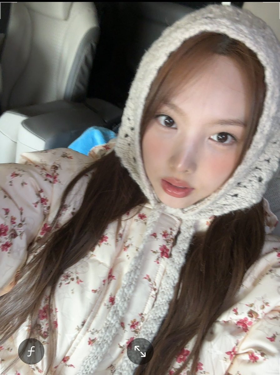 imnayeonarchive's tweet image. 