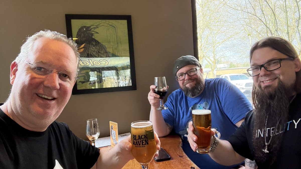 That‘s the end of an outstanding #mvpsummit week <a href="/MVPAward/">Microsoft MVP Communities</a>  - having a beer with our good friend Darrin Hanson <a href="/dweber365/">Dennis Weber</a> at Black Raven Brewing Co. of course with talk about #MicrosoftLearn #mvpbuzz #IntellityonTour <a href="/IntellityNet/">Intellity GmbH</a>