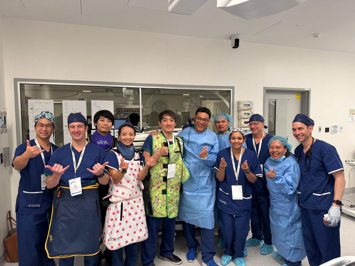 CanberraEndo's tweet photo. Some of the wonderful team working the live cases today at The Canberra Hospital! #EUSAustralia https://t.co/jRjiL37nmM