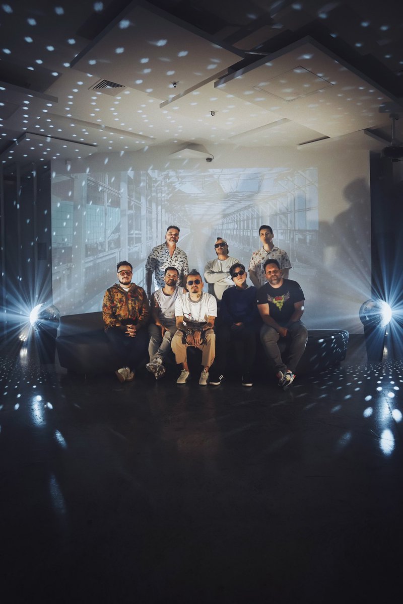 Los Ajenos tweet media