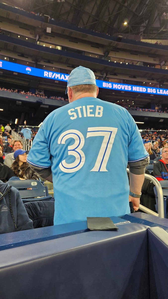 DaveStiebToday's tweet image. ⚾️ #StiebNation is out in force tonight! #LightsUpLetsGo #Retire37, #BlueJays