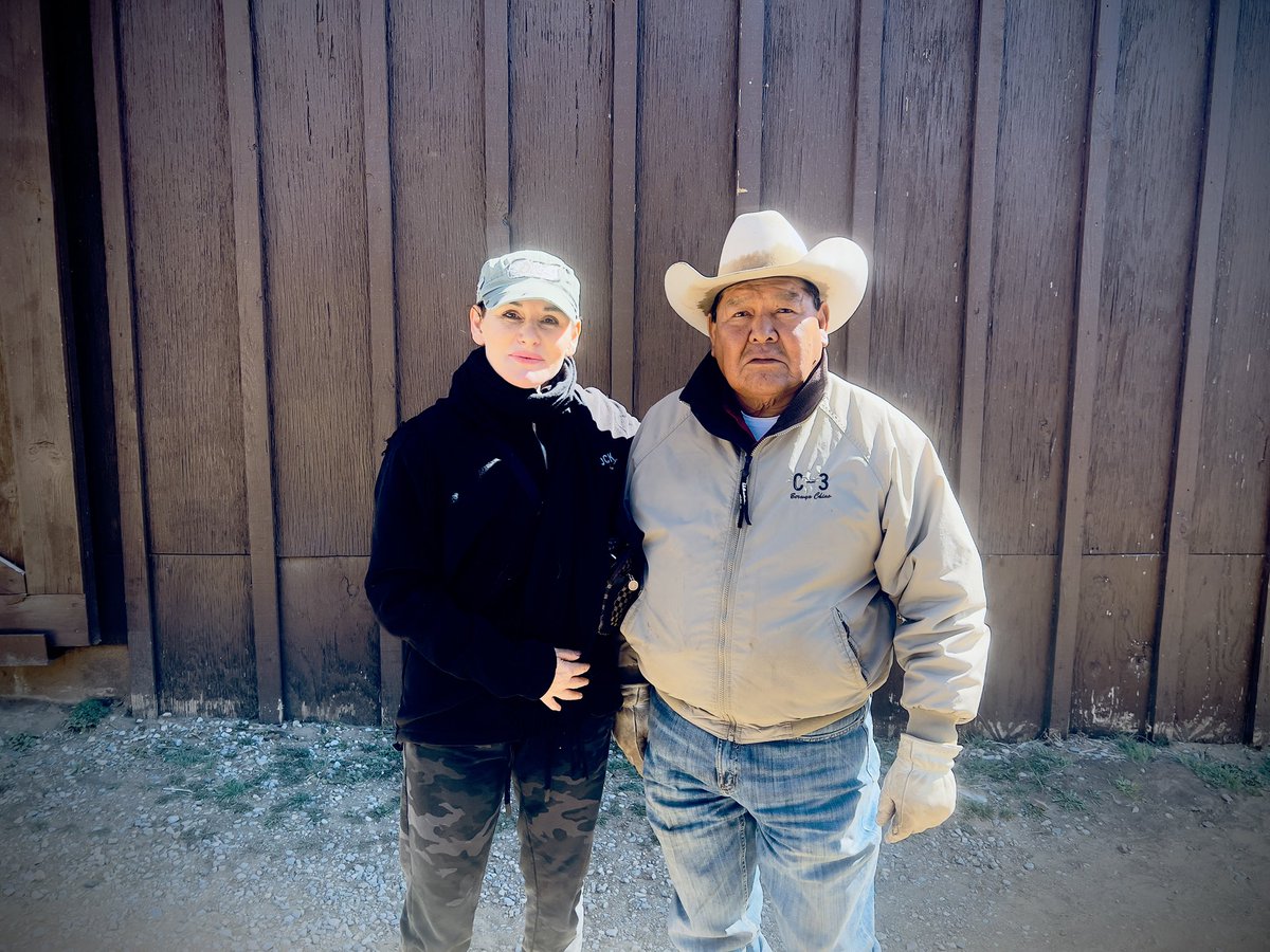 We went up the mountains with Thunder, higher this time. Deers, wild horses meeting us on the way.
Grateful for the ride and my host Berwyn 100% Apache.
@innofthemountaingods #stables 
#actor #actress #apache #newmexico #talent #horse #love #nature #adventure #unique #experience