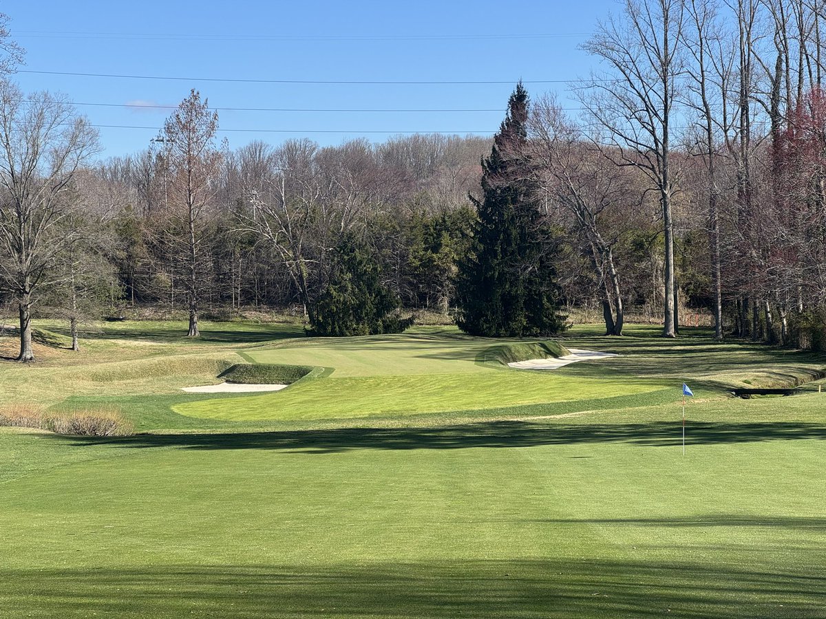 Wrapping up the bunker renovation at CC of Fairfax! This was a fun project and I’m excited to see the course mature