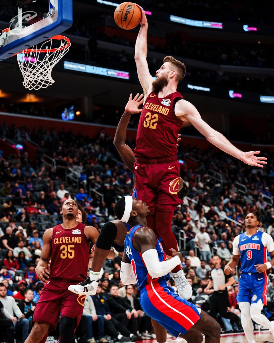 cavs's tweet photo. YOU ARE CLEARED FOR TAKEOFF, DEAN! ✈️

@deanwade3232 | #LetEmKnow https://t.co/GZu99eie50