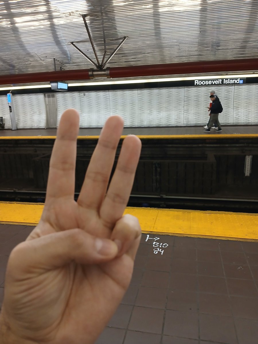 degenpipi's tweet photo. #watcherseverywhere
@DeNetPro @DenetStorage 
Waiting for the train https://t.co/YdRkHzkjih