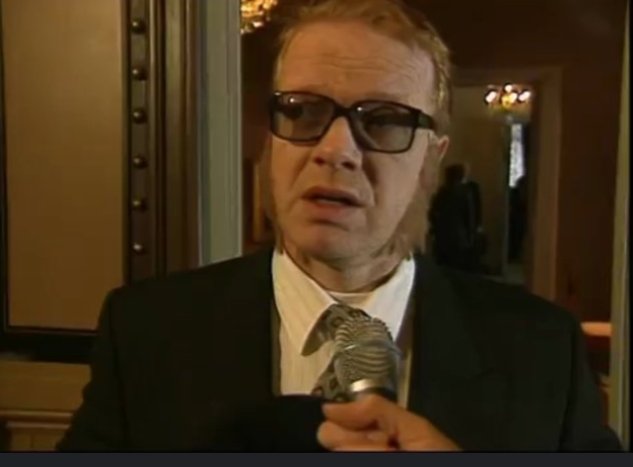 "No Artsi sen keksi tossa viime metreillä, että tehdään sillai ettei pelata playoffeja käytännössä ollenkaan viikonloppuna. Pelataan mieluummin maanantaina." #Liiga