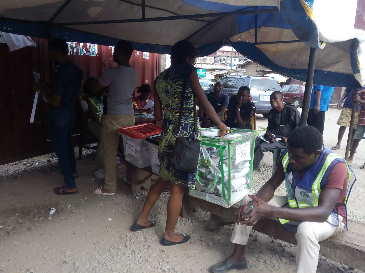 ricksent's tweet image. It is exactly 10years that Nigerians decided they didn't want #GEJ and that #Buhari was the messiah... 10years later, how e be una for body now?
Deborah 
#EFCCDoTheRightThing
#AskIrvinFame
Opay
#Circuits
Uromi