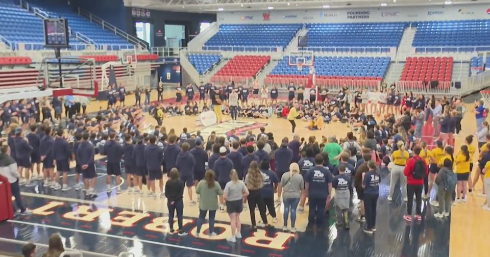 StateFarm412's tweet photo. Robert Morris University's men's basketball team will take the floor Friday for its March Madness opener in Cleveland. Today it was time for some youth basketball athletes to take the Colonials home court in a unified basketball clinic. https://t.co/WLWWfDEoHf https://t.co/TB4MNEAEn9