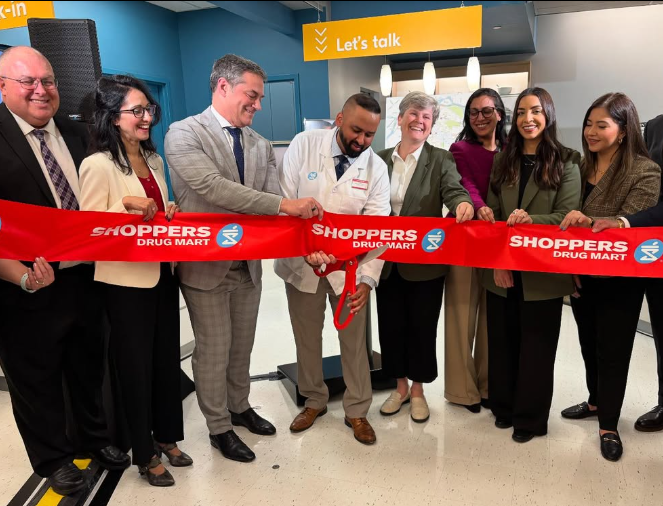 Josie_Osborne's tweet photo. Have you ever wanted to have a private conversation with your pharmacist but found it awkward at a public pharmacy counter? Today, I joined @bc_pharmacy and Shoppers Drug Mart Newton-Surrey to celebrate the opening of Surrey’s first Pharmacy Care Clinic. #bcpharmacy #surreybc https://t.co/2aIhixTfHp