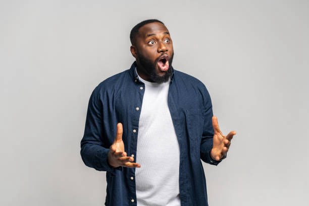 Yawlevelss's tweet image. 📌 THREAD: How GH₵100,000 Grows in Treasury Bills Over 5 Years 📈💰

Ever wondered how much you’d make if you invested GH₵100,000 in Ghana Treasury Bills and reinvested every 3 months?

I ran the numbers, and the results are MIND-BLOWING! 🤯

Let’s break it down. 🧵👇