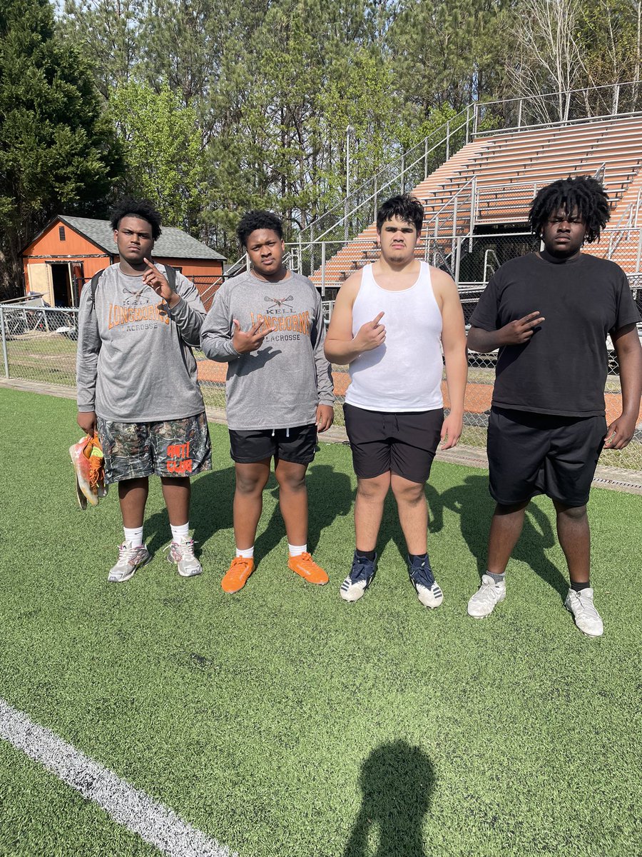 official_bigCW's tweet image. Grind don’t stop🤘🏾#DMGB #Hogs 

@RecruitGeorgia @KellHSRecruits