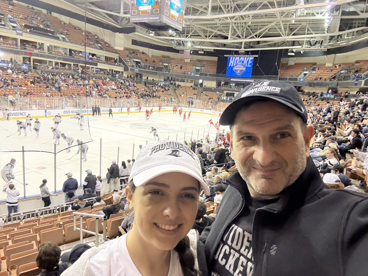 DiamondDiehards's tweet photo. Go Friars! #CawlidgeHawkey https://t.co/Gk83Kw7HRa