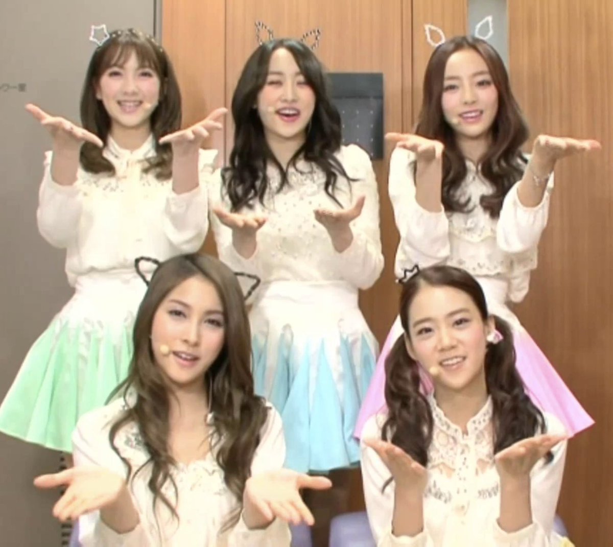 KARA_18th_Anniversary - Cerca / X