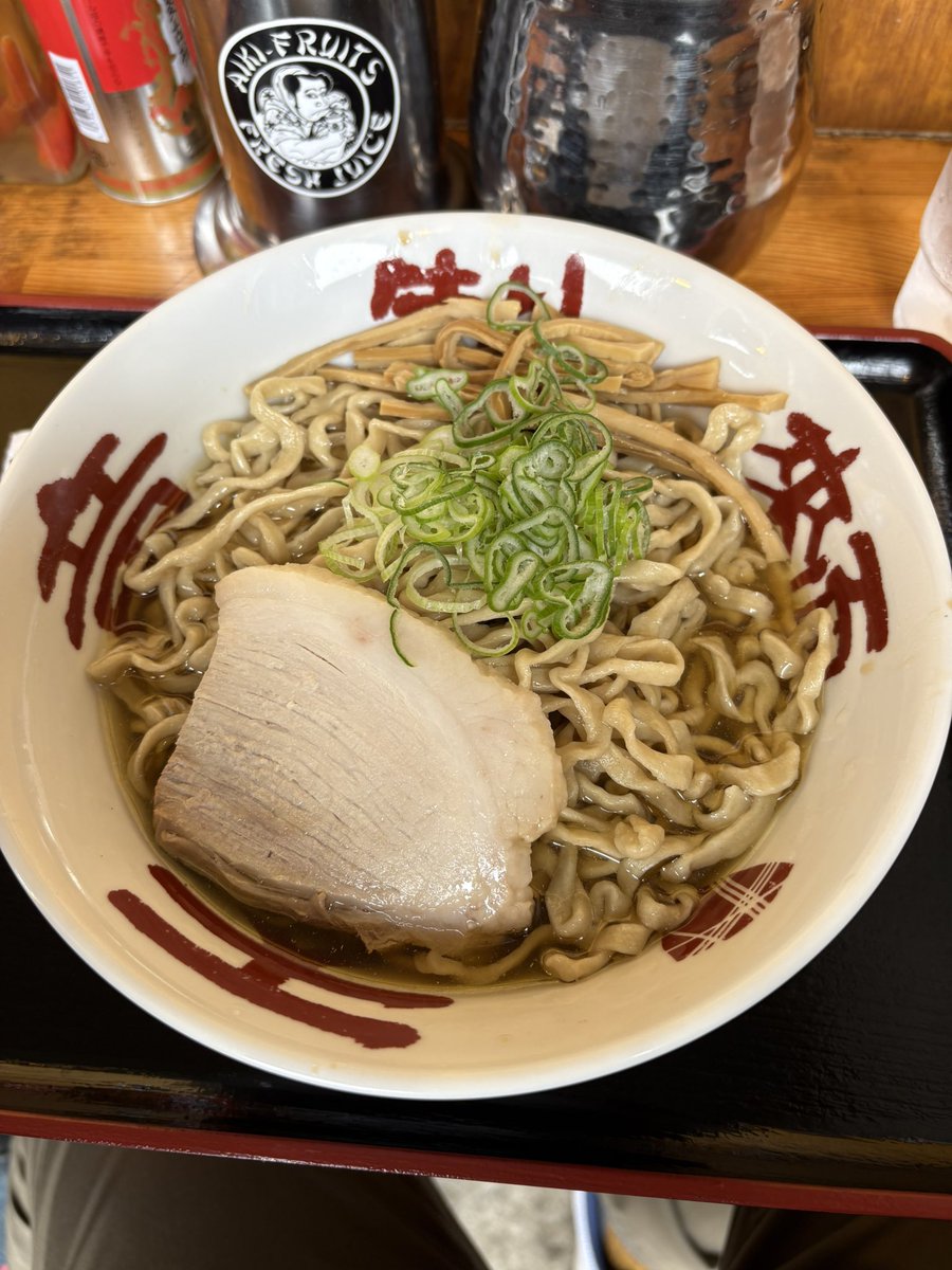 yoltupa's tweet image. 3/28
14🍜
#天童製麺 #閖上
平日 イレギュラー営業へ
山形県のスター ミッチーチェーンとtbc東北放送が取材に来ると言う事で仕事終了後、いつもの国道4号線で5時間
まさかの生放送に出演する事になるとは( ̄◇ ̄;)
社長、お会いした皆さん写真の提供などお世話になりました。