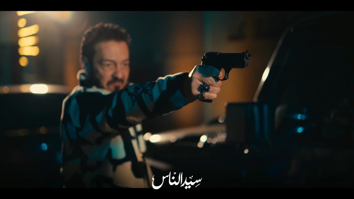 معقول يكون هو اللي عملها ولا حد عايز يلبسها فيه بس دا مظهرش عليه اي حاجه ولا حتي وقع بلسانه خالص !!!
#احمد_زاهر