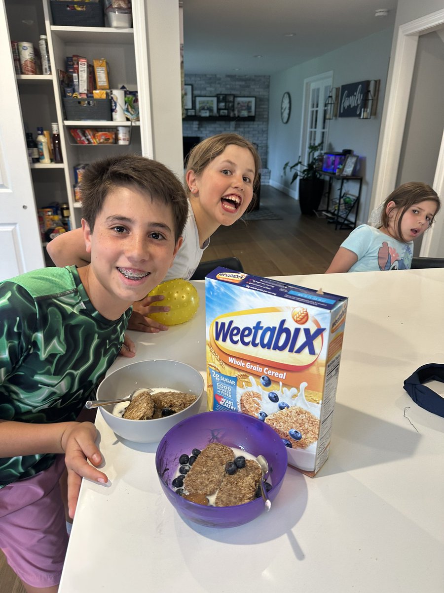 oinkspurger's tweet photo. @weetabix Got mines!! #CAYTS @KySportsRadio https://t.co/SsLZuqyld1