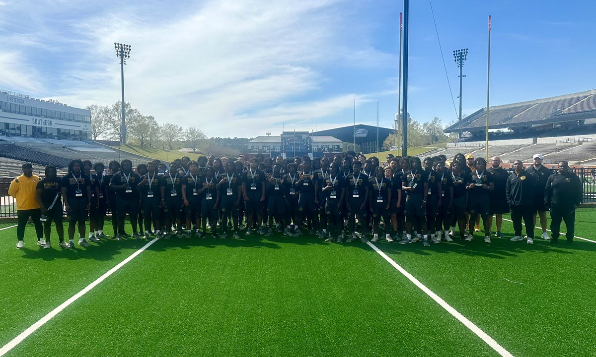 Valdosta Football (@24vhsfootball) on Twitter photo We’d like to give a HUGE shoutout to <a href="/GSAthletics_FB/">Georgia Southern Football</a> for hosting Coach <a href="/shelton_felton/">Coach Shelton Felton</a> & our Varsity Football Players this past Wednesday!!! It was a beautiful day to tour the facilities and watch them in action at practice! GO CATS!!! #HailSouthern #DATE We’d like to give a HUGE shoutout to <a href="/GSAthletics_FB/">Georgia Southern Football</a> for hosting Coach <a href="/shelton_felton/">Coach Shelton Felton</a> & our Varsity Football Players this past Wednesday!!! It was a beautiful day to tour the facilities and watch them in action at practice! GO CATS!!! #HailSouthern #DATE