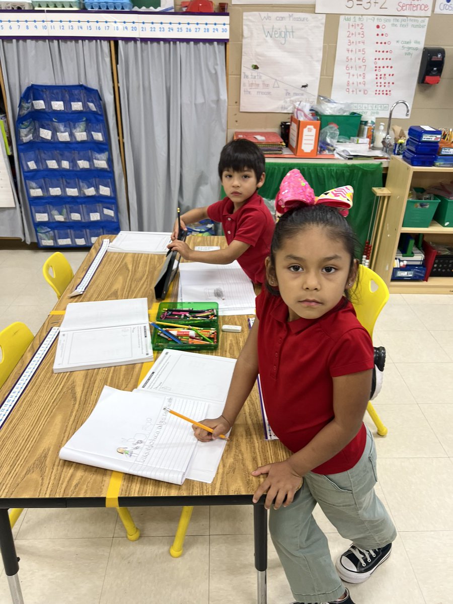 𝒟𝒾𝒶𝓃𝒶 𝒢𝒶𝓁𝒶𝓋𝒾𝓏 M.Ed. tweet media