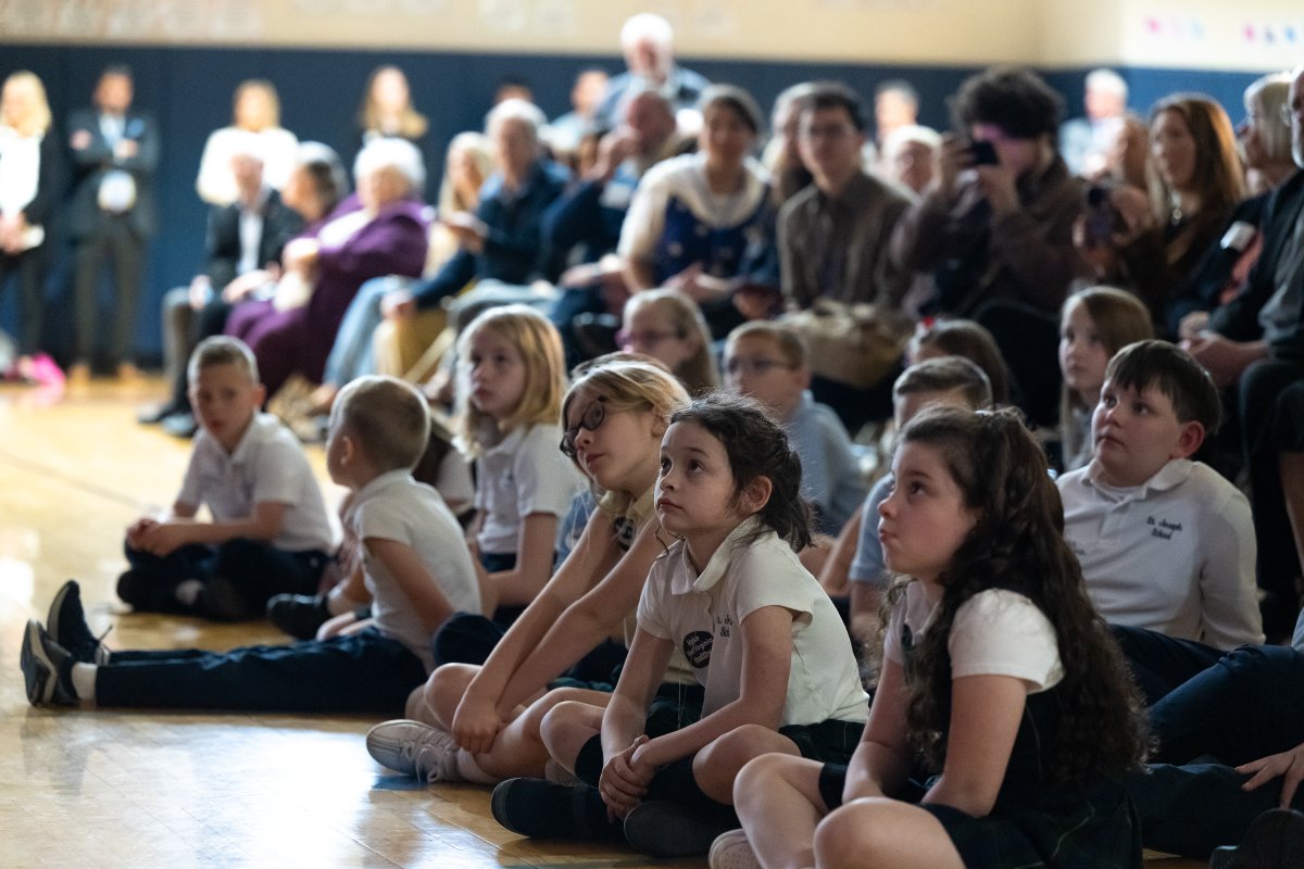 HHS.gov (@hhsgov) on Twitter photo 📸 Photos from today's historic event in West Virginia - <a href="/SecKennedy/">Secretary Kennedy</a> celebrates @WVGovernor Morrisey banning seven types of harmful food dyes from school lunches and committing to request a waiver to restrict taxpayer funds from being used to purchase soda through SNAP. 📸 Photos from today's historic event in West Virginia - <a href="/SecKennedy/">Secretary Kennedy</a> celebrates @WVGovernor Morrisey banning seven types of harmful food dyes from school lunches and committing to request a waiver to restrict taxpayer funds from being used to purchase soda through SNAP.