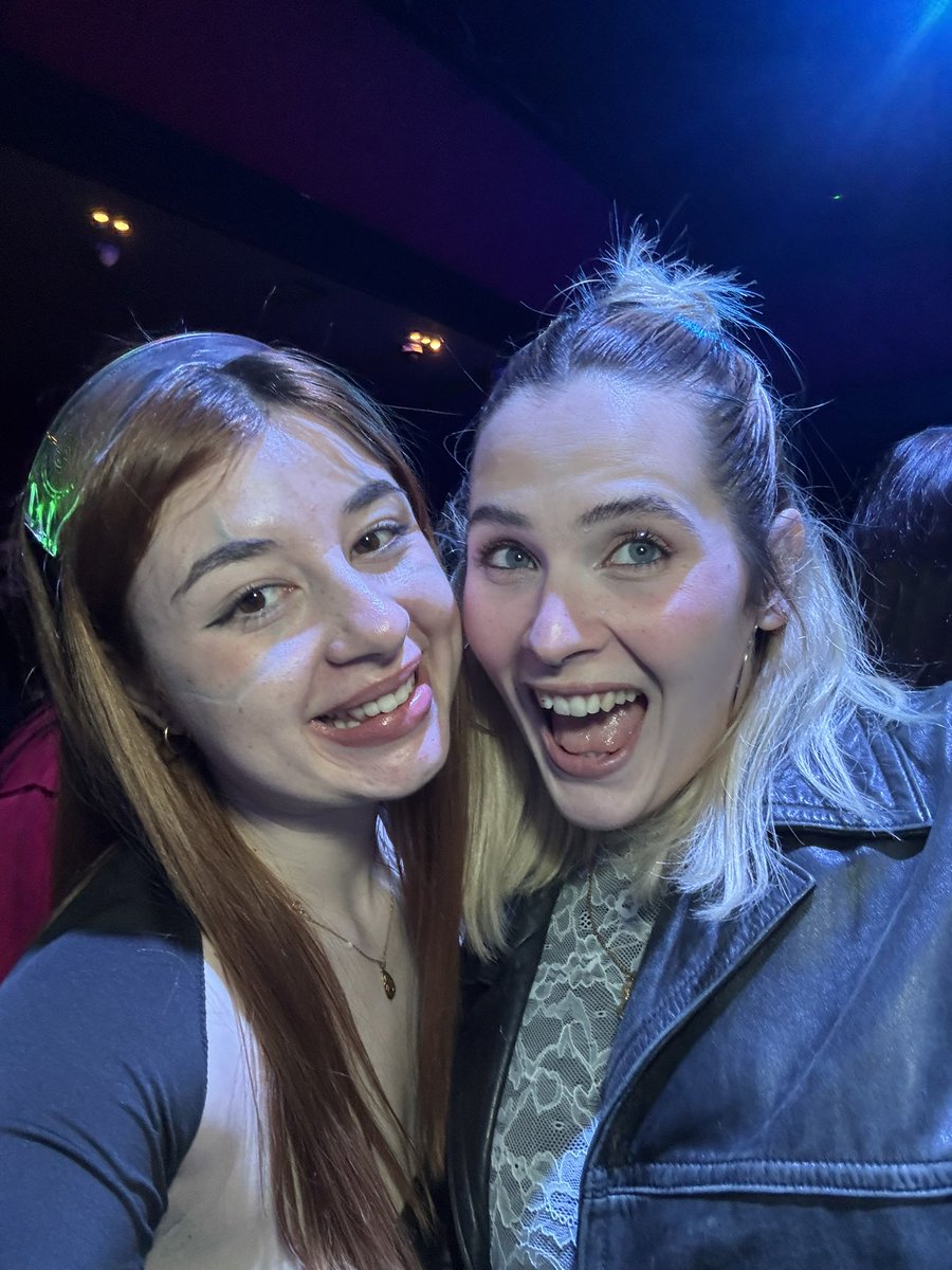 quién es paul thin yo solo las conozco a ellas 🫡🫡🫡🫡🫡🫡