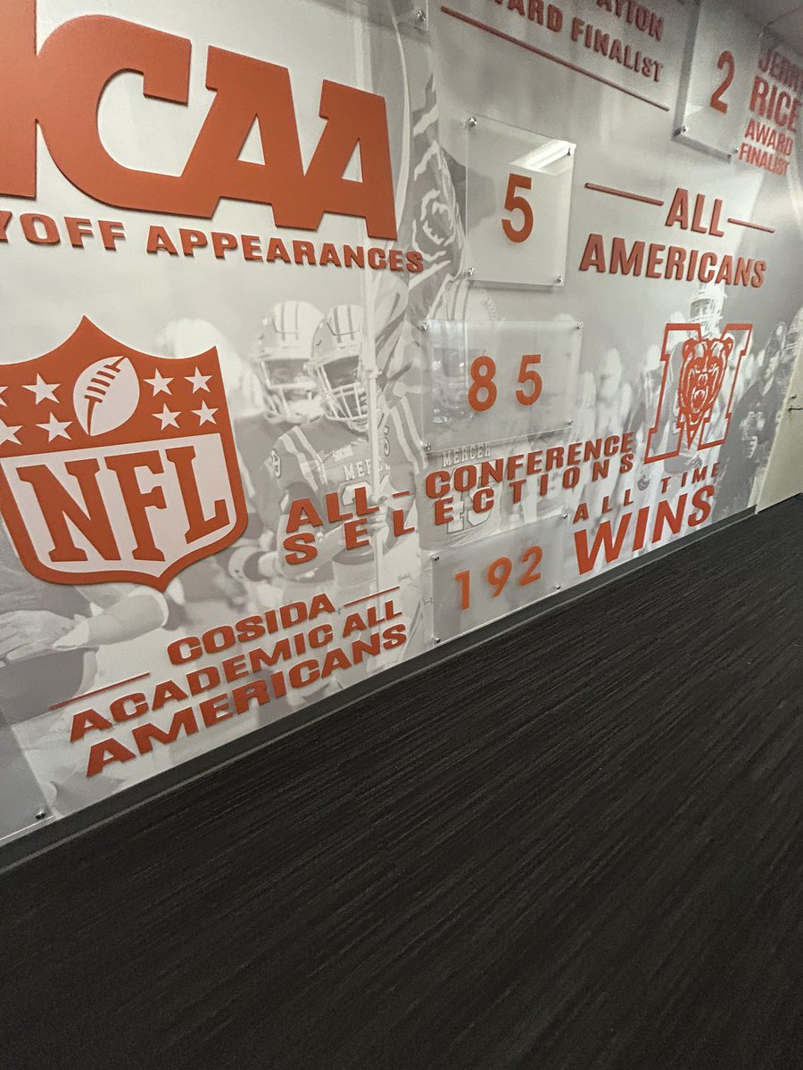 Had a great time visiting <a href="/MercerFootball/">Mercer Football</a>  thank you to coach <a href="/BrianFolkerts/">Brian Folkerts</a> for showing  me around look forward to returning during the mega camp June 1st 
<a href="/BigPlayRay50/">Raymond McNeil</a> <a href="/TBTFootball/">#TechTechTech</a> <a href="/GBHick08/">Greg Hickman</a>