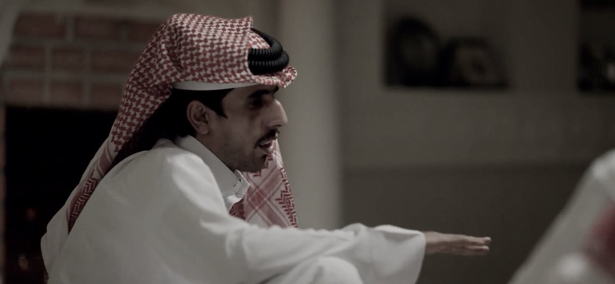 - صالح النشيرا ؛. 

خلوني أداوي قلوب المجاريح
واخاطب المجد من ذروة سنامه

اعطيت عقلي على الأوضاع تصريح 
وخليت قلبي على فراش الكرامه

يكفيني من الكلام الصدق تلميح
مثل مايكفي عن الضحك ابتسامه

انصفت حتى البنادق والمسابيح 
من صوب أهلها مايلحقني ملامه

علامة المتهم .. كثر التصاريح