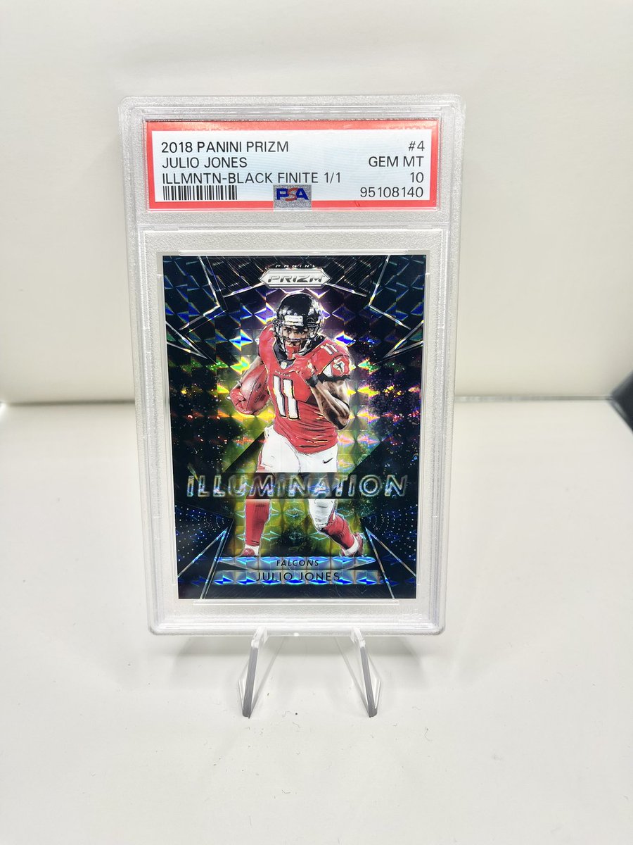 planet_fatness's tweet photo. Hard to believe this was a BGS 8.5 before the crack and resub to PSA!

2018 Panini Prizm Julio Jones Illumination Black Finite Prizm 1/1 PSA 10

#blackfinite #blackfiniteprizm #blackfinite1of1 #1of1 #oneofone #juliojones #juliojones11 #jetjones #foreverjulio #hof #wrcollection https://t.co/yLwlumW6tC