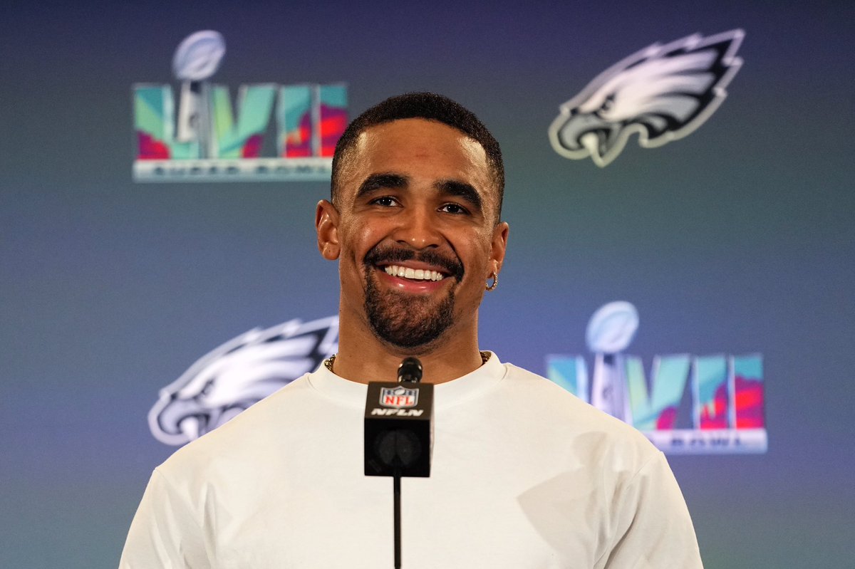 S0NNYSTYLES's tweet photo. Next order of business is that this sorry piece of shit qb isn’t top 20 in the league #SuperTeamMerchant https://t.co/m42VcvosFb
