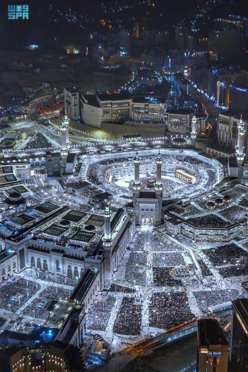 مشهد يأسر القلوب ليلة 29 رمضان..

مشاريع عملاقة 

توسعات ضخمة 

تنظيم مُبهر

إنسيابية فريدة 

جهود استثنائية 

يسر وطمأنينة

أجواء روحانية

-