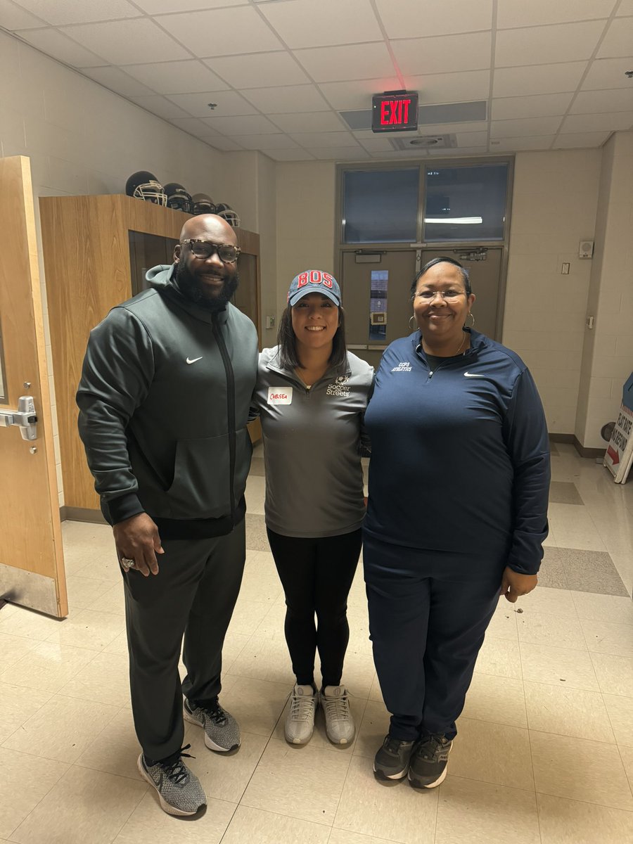 JacksonQue4's tweet image. Salute to this amazing group of women who continues to make a lasting impact on the Atlanta Youth Sports Landscape! kelli Stewart  and Bre McClendon, Kandice Mitchell, CMAA, Chelsea Wood, Justina Jackson-Brownlee , Jill Robbins, and Danielle Bedasse! APS Athletics is thankful for…