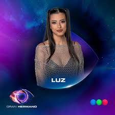 FefeBochorno's tweet photo. Quién se va?

♥️: Luz
🔁: Bati

#granhermano https://t.co/RgRSMjaeGU