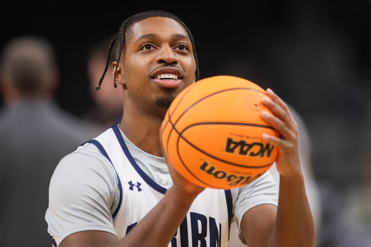 Same starting five for Auburn: Denver, Miles, Chad, Johni and Dylan. Tip in about 20 minutes.

𝙇𝙄𝙑𝙀 𝙂𝘼𝙈𝙀 𝙏𝙃𝙍𝙀𝘼𝘿: on3.com/boards/threads…