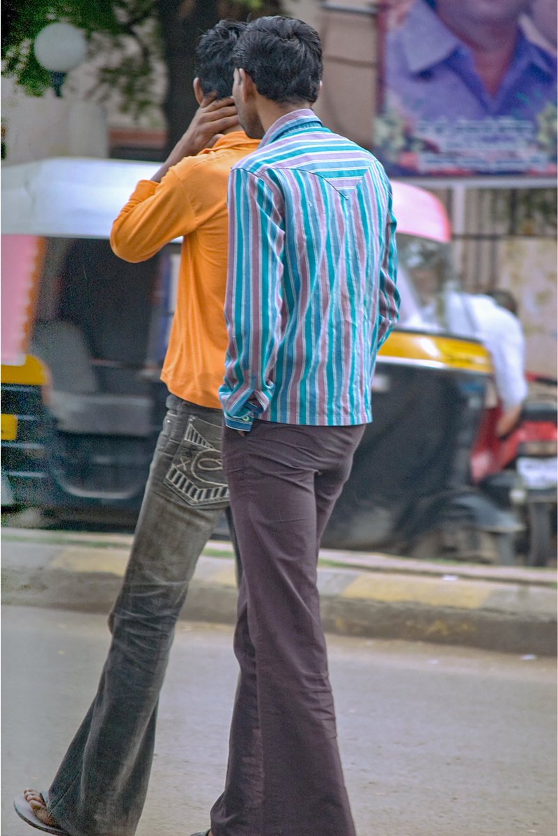 Wearabout's tweet photo. https://t.co/UpBkmfqVHb

Street style India — small towns https://t.co/lZqJ1kXXTs
