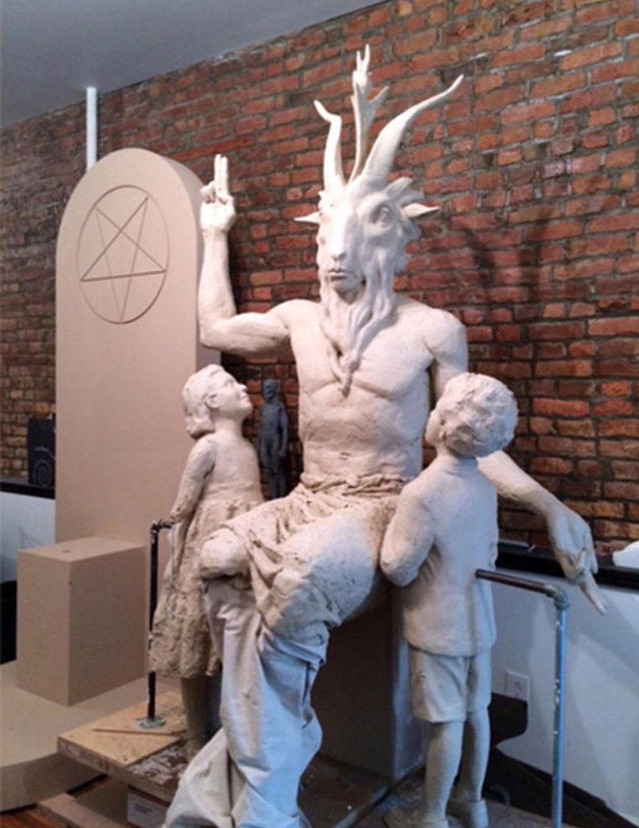 TalesaRenee1017's tweet image. Satanic Statues 
Tear them down
#PullThePlug
