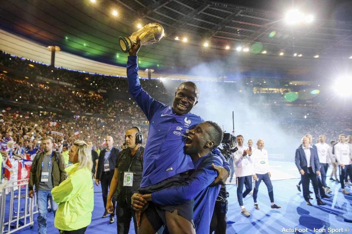 ActuFoot_'s tweet photo. Joyeux anniversaire à N’Golo Kanté, 34 ans aujourd’hui. 🎂🇫🇷 https://t.co/cxRyMBF7Jw