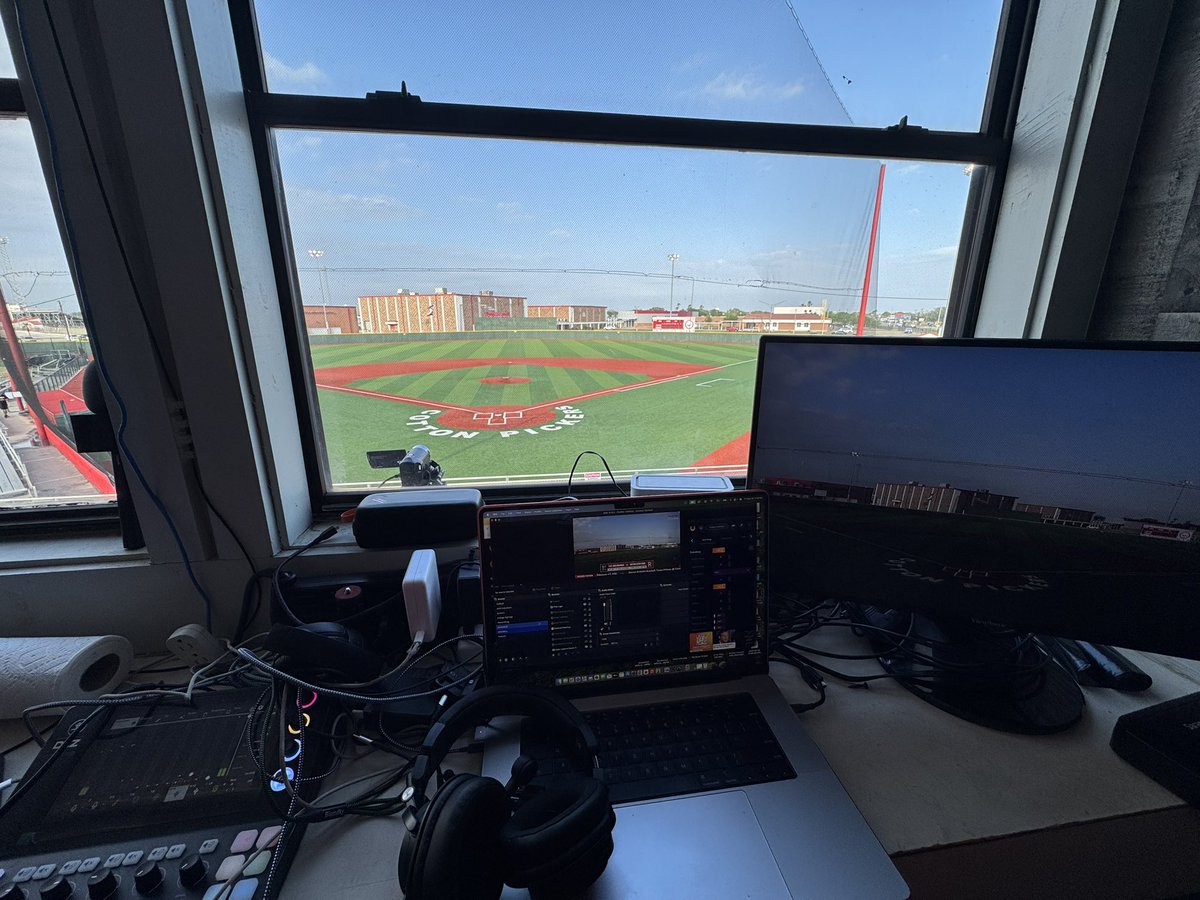 Picker News tweet media