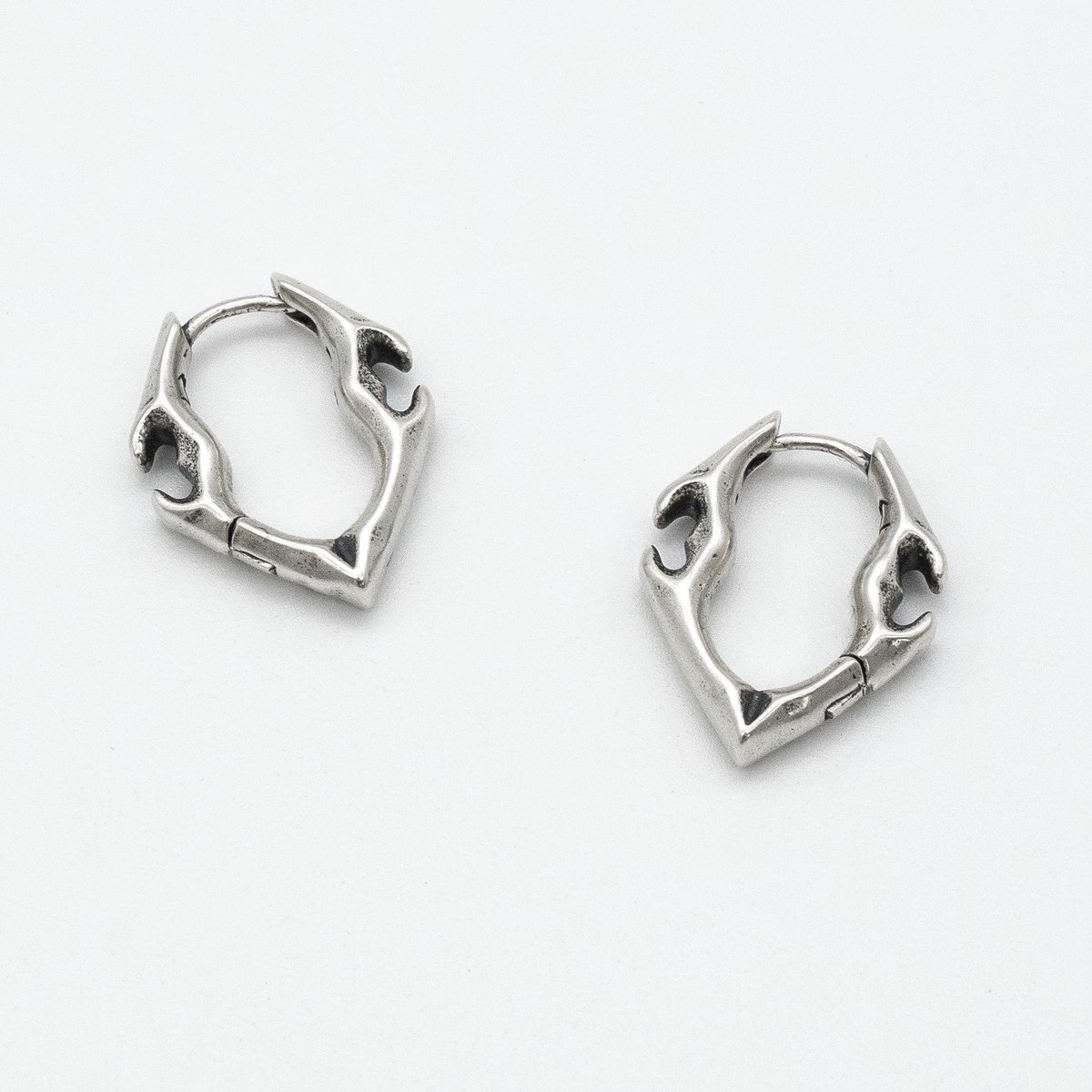 NEW JEWELRY

925 SILVER

NOW AVAILABLE

infernostudios.us