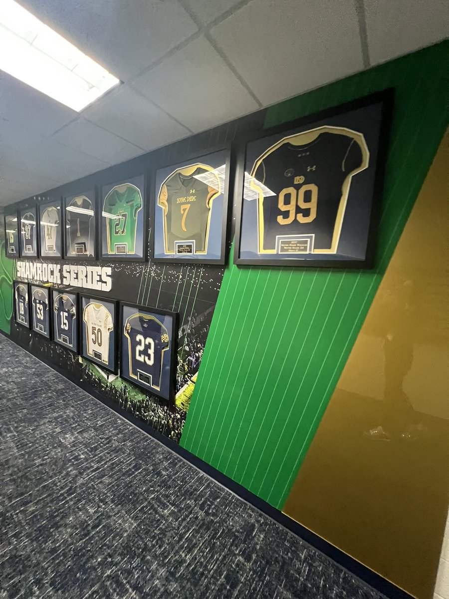 Had a great time visiting <a href="/NDFootball/">Notre Dame Football</a> 

Thanks for having me! <a href="/Bullough40/">Max Bullough</a> 

<a href="/CoachEvanDreyer/">Evan Dreyer</a>