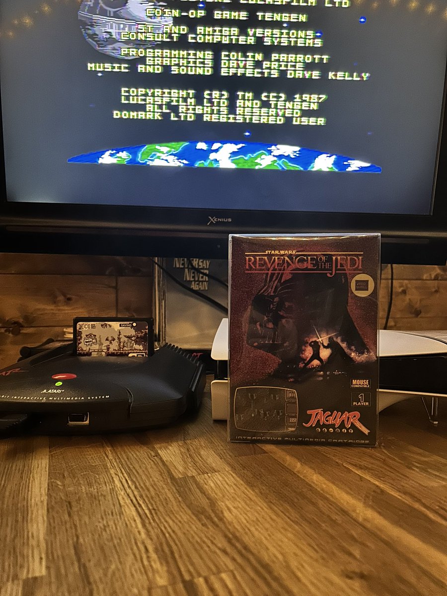 So #atarijgaguar here is return of the Jedi with a very limited box