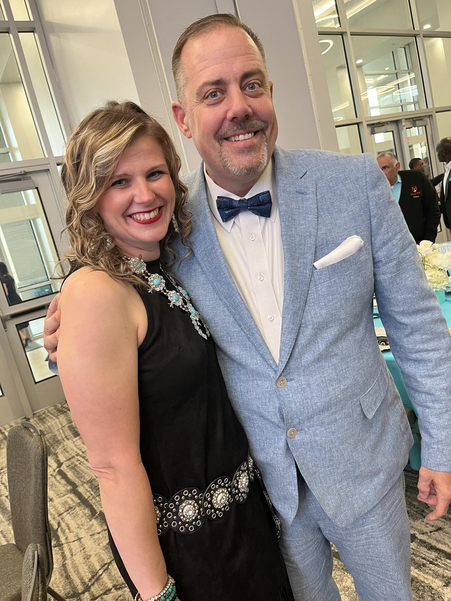 LeAnnda Ashley (@lashley2016) on Twitter photo Congratulations to Ms. Cox Teacher of The Year <a href="/Anderson_AISD/">Anderson Academy</a>
#WeAreAllSwimmingTogether Congratulations to Ms. Cox Teacher of The Year <a href="/Anderson_AISD/">Anderson Academy</a>
#WeAreAllSwimmingTogether