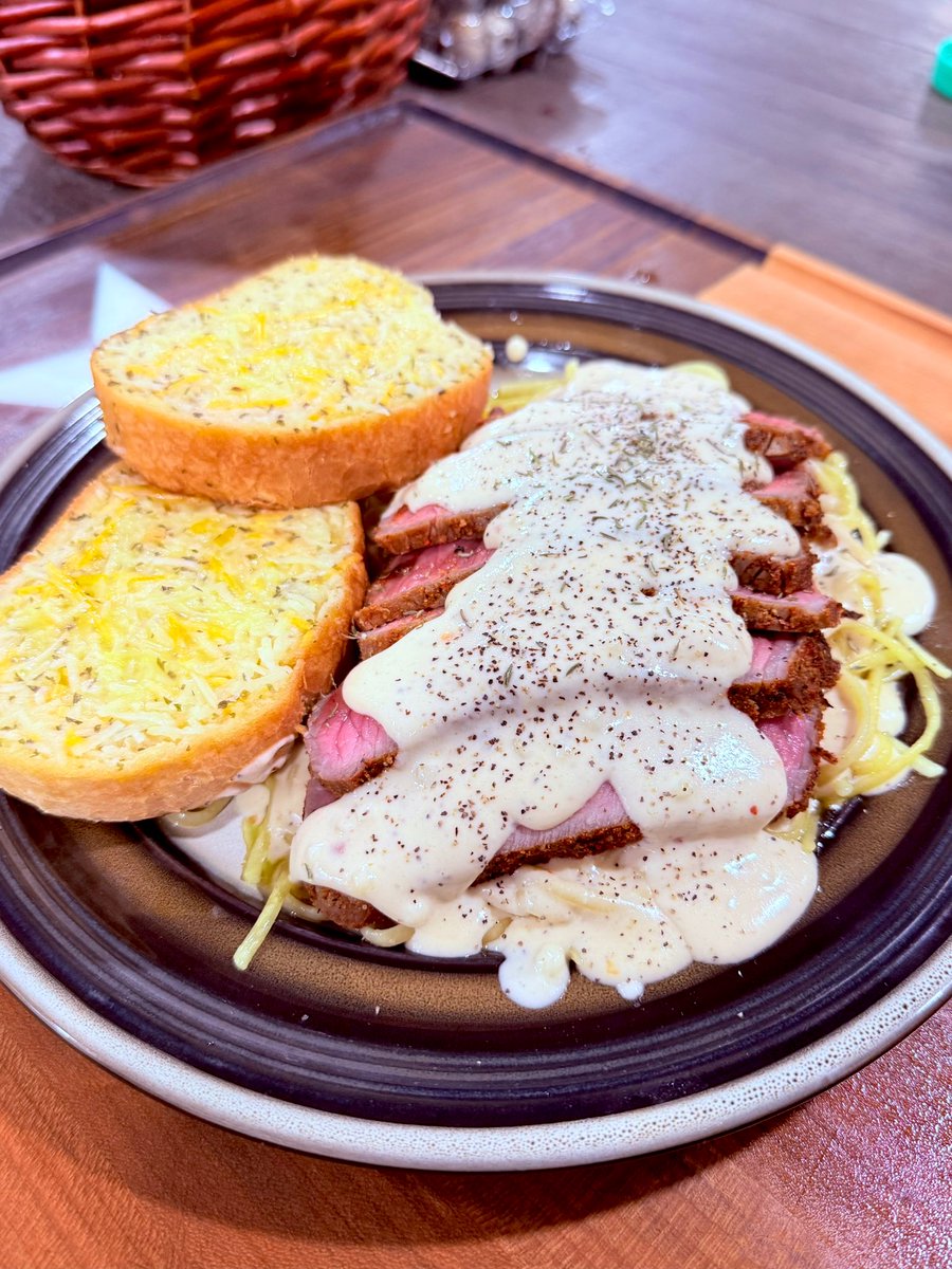 Hub <a href="/Dobber409/">Dobber</a> made his plate tonight. 🙌🏻🔥