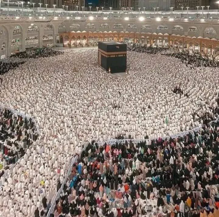 adhamsharkawi's tweet photo. اللهُمَّ زِدْ هذا البيت تعظيماً وتشريفاً،
واجعلَ هذا البلد آمناً https://t.co/6o082SAs82