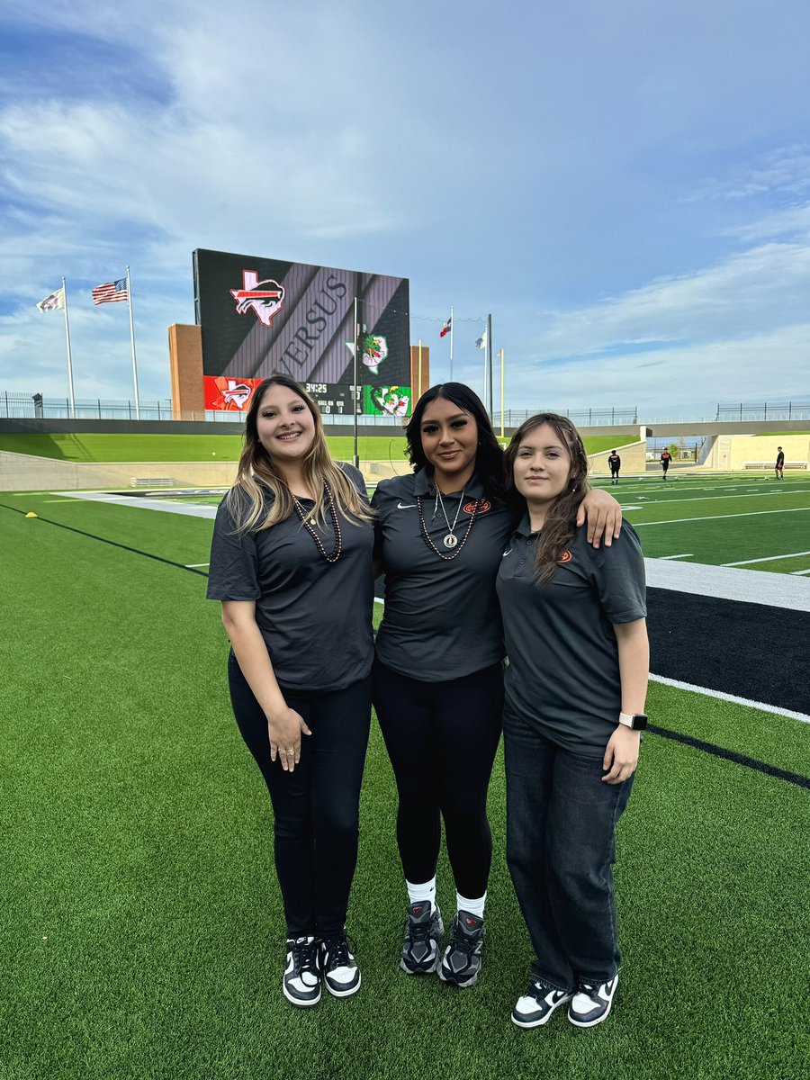 Student Trainers Maria, Nikole and Mia ready for tonight’s RD 3 playoff game! Let’s go Haltom Fútbol!!