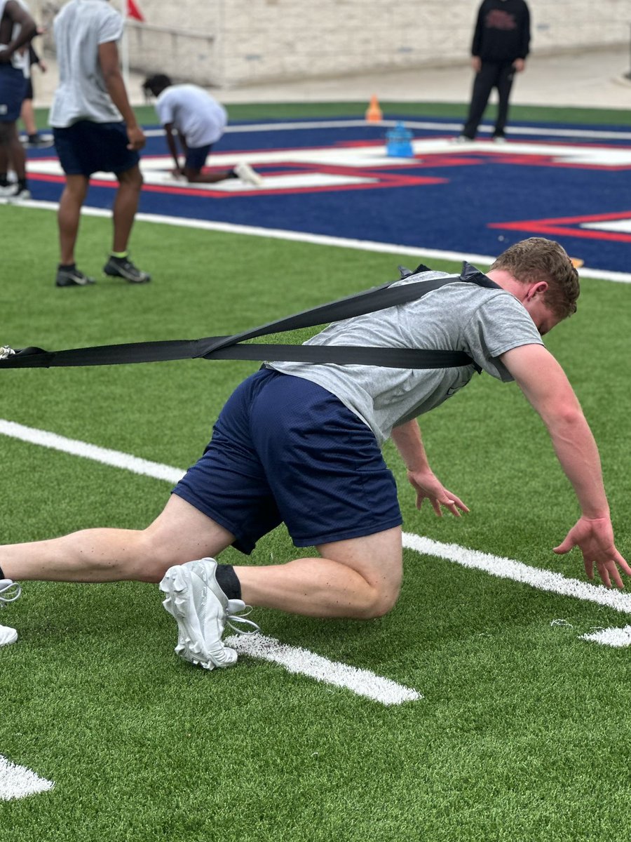 EARN EVERYTHING

FRIDAYS IN THE 🅰️ IS ALL ABOUT MENTAL TOUGHNESS‼️

#BTB | #RecruitTheA