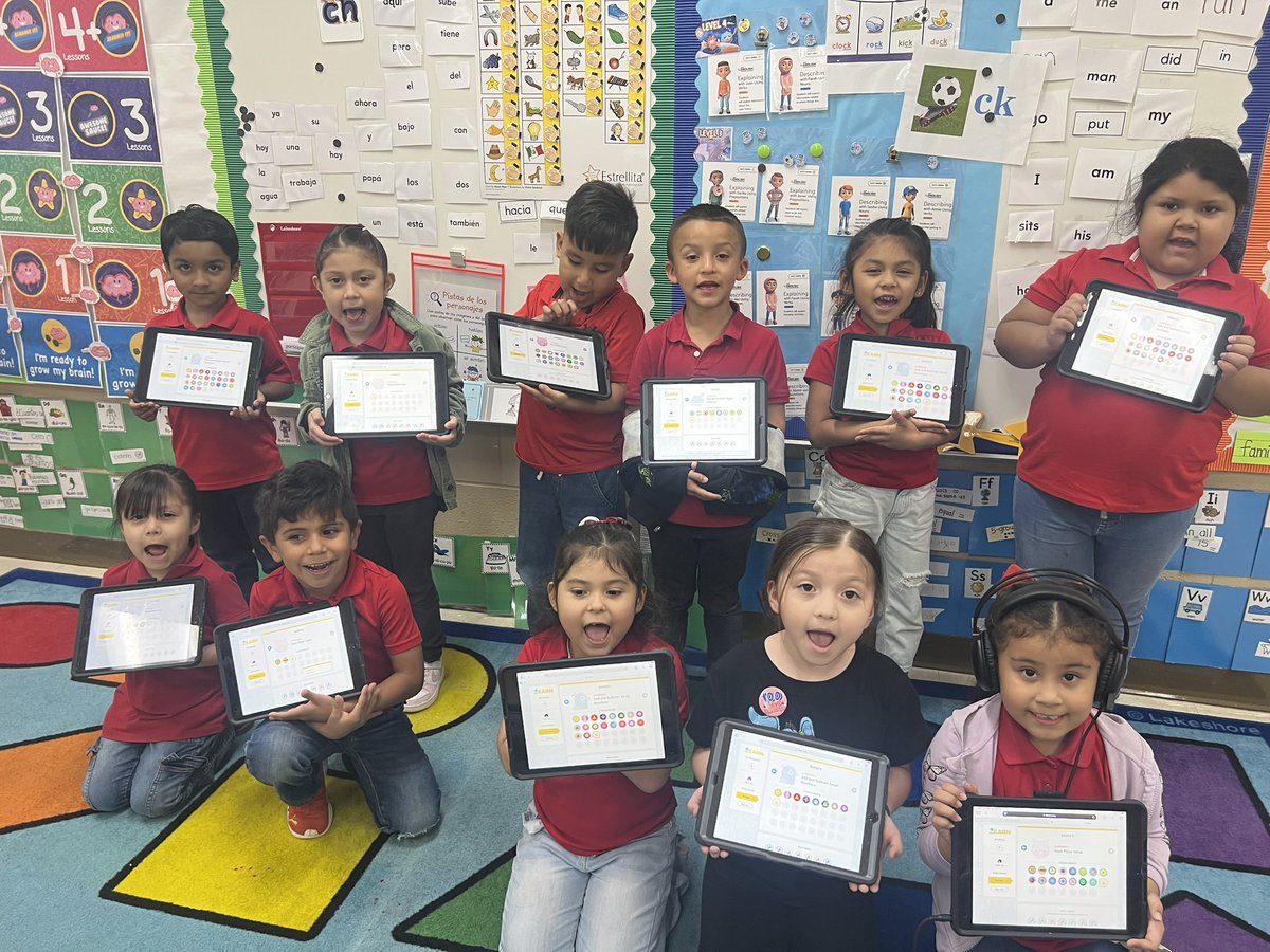 h_dianagalaviz's tweet photo. So proud of my kindergartners for completing the @zearned kindergarten math program🎉🧮 They’ve worked so hard & are now ready to tackle the 1st grade program. Keep up the amazing work, little mathematicians! 🚀🌟 @lajoyaisd #ProudTeacher #MathWhizKids #OnToFirstGrade https://t.co/rVznVDfi3u